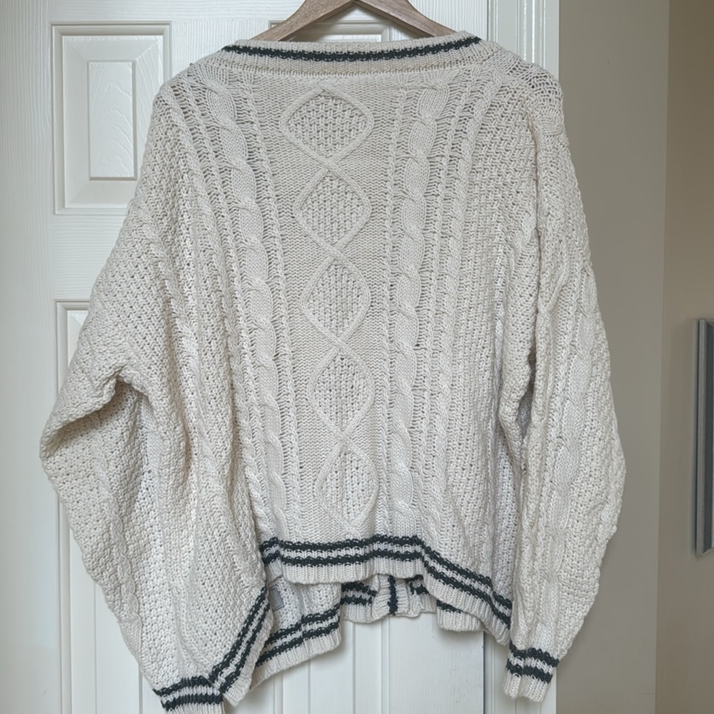 TAYLOR SWIFT FOLKLORE CARDIGAN - Picture 5 of 9